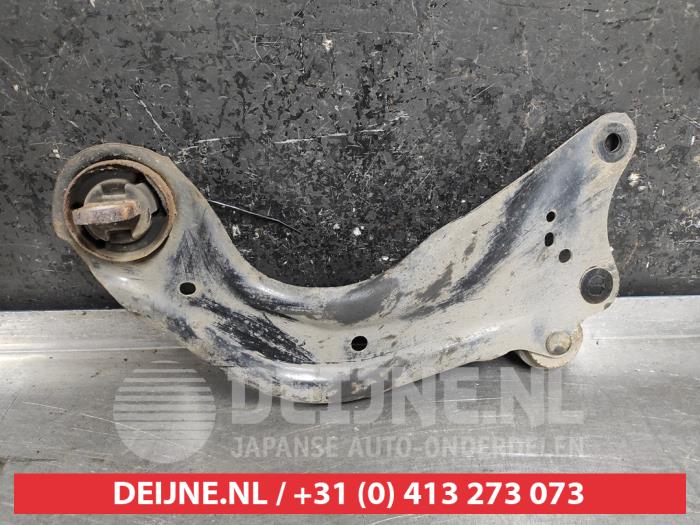 Mazda 3 Draagarm links-achter O500503