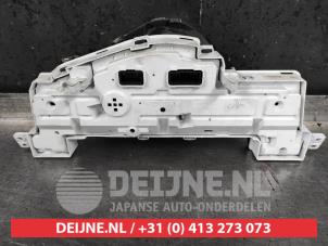 Toyota IQ Odometer KM O500780 photo 2