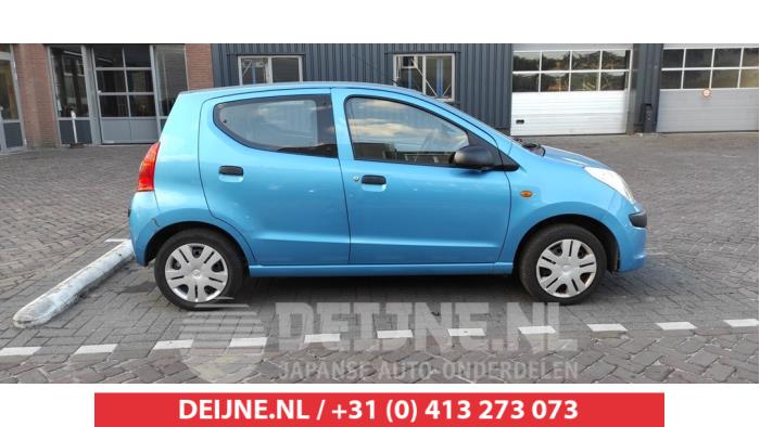 Nissan Pixo Portierruit 4Deurs rechts-voor O500819
