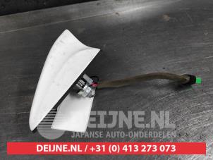 Gebruikte Antenne Kia Sportage (QL) 1.6 T-GDI 16V 4x4 Prijs € 50,00 Margeregeling aangeboden door V.Deijne Jap.Auto-onderdelen BV