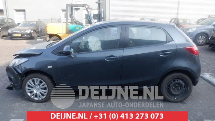 Mazda 2 Portierruit 4Deurs links-achter O501113