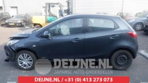 Gebruikte Deurruit 4Deurs links-achter Mazda 2 (DE) 1.3 16V S-VT Prijs € 35,00 Margeregeling aangeboden door V.Deijne Jap.Auto-onderdelen BV