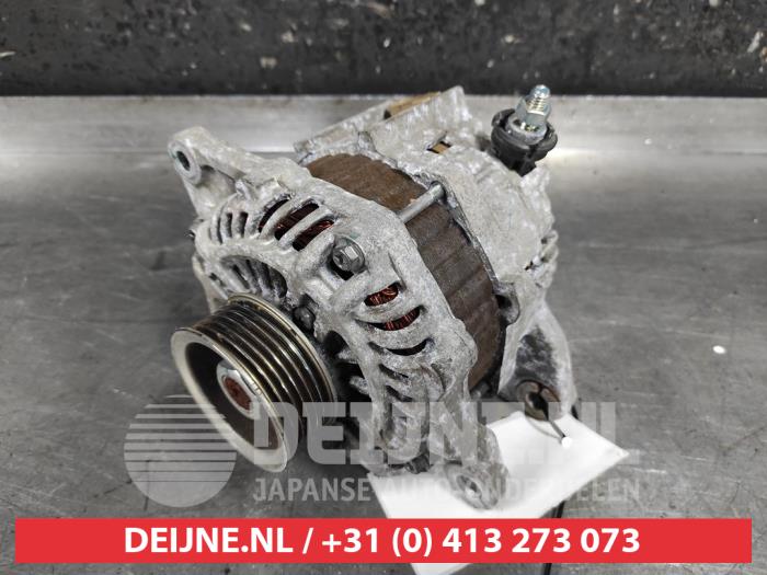 Gebruikte Dynamo Mitsubishi Space Star (A0) 1.0 12V Prijs € 35,00 Margeregeling aangeboden door V.Deijne Jap.Auto-onderdelen BV