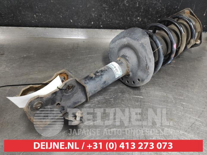 Honda CR-V Stoßdämpferstrebe rechts vorne O501417