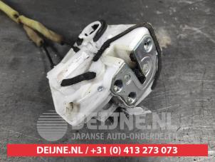 Mazda 6 Rear door mechanism 4-door, right O501863 photo 2