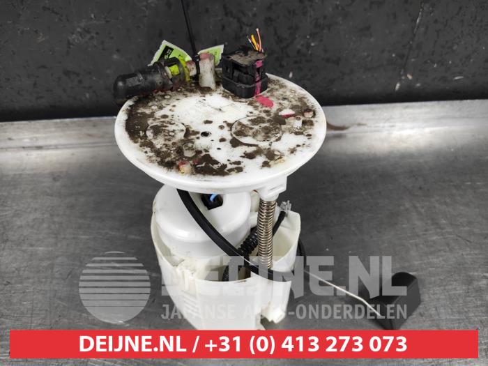 Gebruikte Tank element Pomp Suzuki SX4 S-Cross (JY) 1.0 Booster Jet Turbo 12V AllGrip Prijs € 35,00 Margeregeling aangeboden door V.Deijne Jap.Auto-onderdelen BV