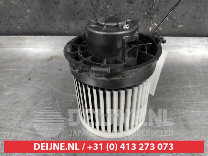 Nissan Micra Kachel Ventilatiemotor O502518