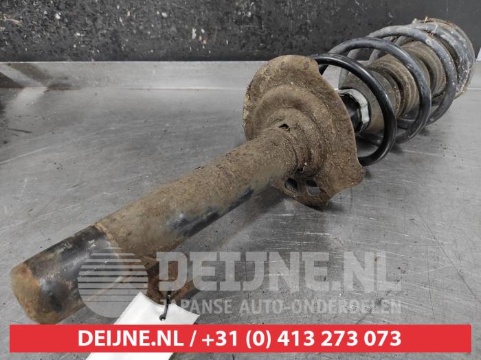 Toyota Aygo Schokdemperpoot links-voor O502527