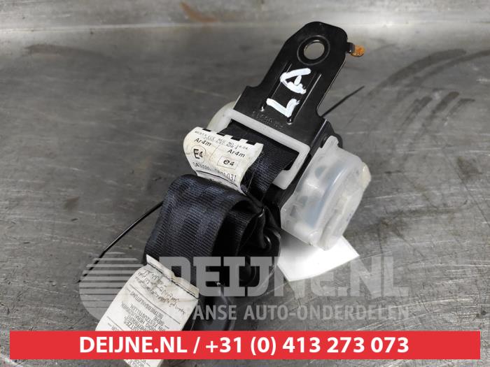 Toyota Celica Rear seatbelt, left O502747