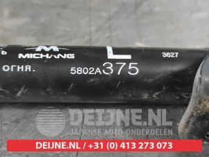 Mitsubishi Outlander Gasdemper links-achter O503009 foto 2