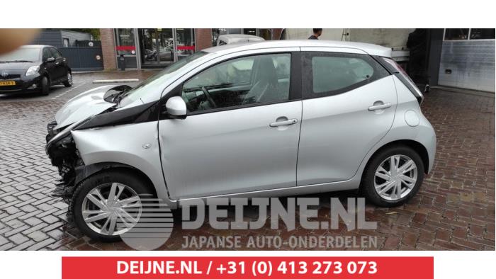 Toyota Aygo Portierruit 4Deurs links-achter O503071