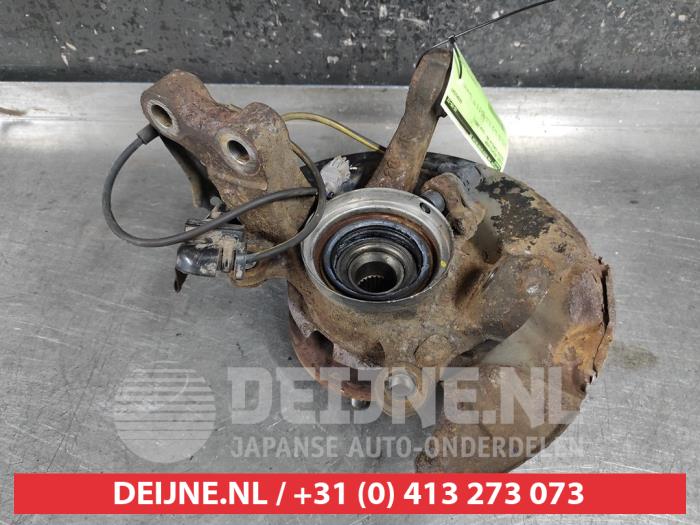 Toyota Corolla Fusee rechts-voor O503648