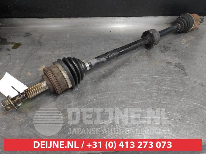 Nissan Primera Front drive shaft, right O504018