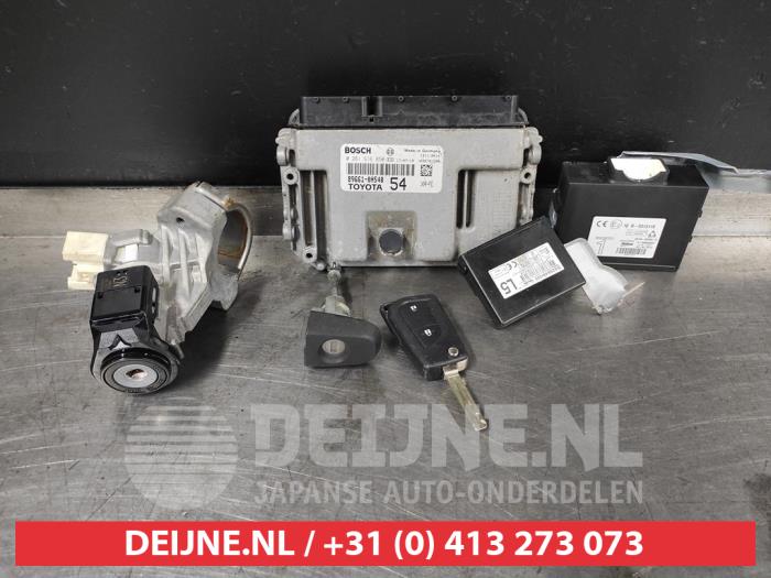 Toyota Aygo Set of cylinder locks (complete) O504171