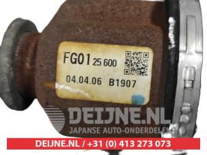Mazda 3 Front drive shaft, left O504201 photo 2