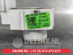 Hyundai Veloster PDC Sensor O505038 photo 3