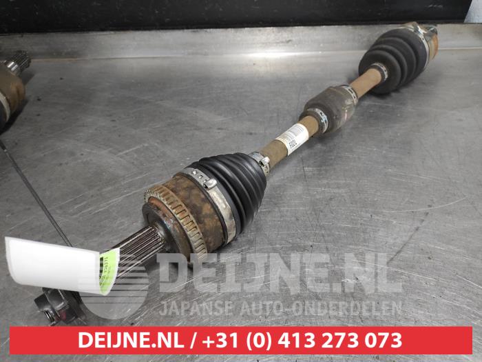 Hyundai Veloster Front drive shaft, left O505048