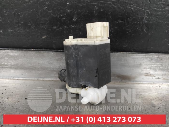 Hyundai Veloster Ruitensproeierpomp voor O505308