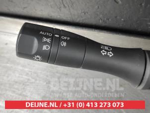 Nissan Navara Combischakelaar Stuurkolom O505346 foto 2