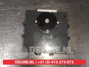 Mazda 3 PDC Module O505633 photo 2