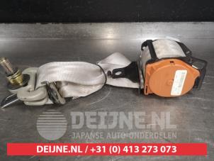 Honda CR-V Rear seatbelt, right O505834 photo 2