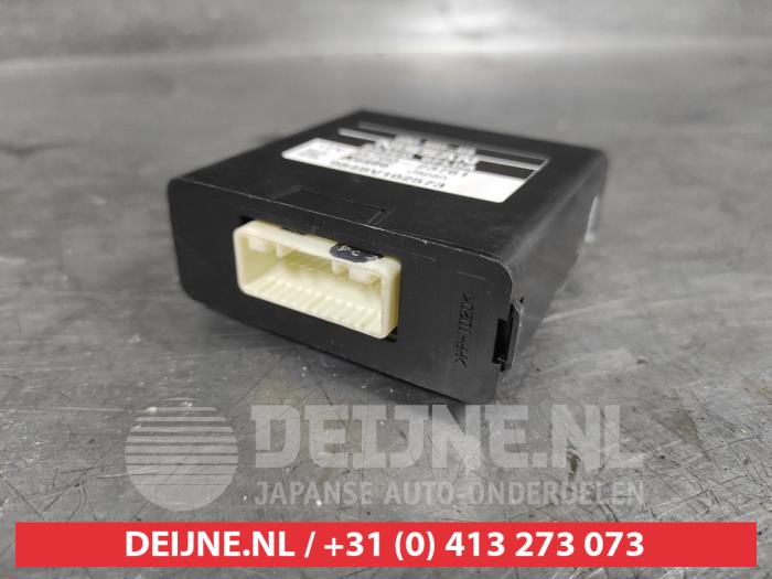 Gebruikte Module Verlichting Nissan X-Trail (T32) 1.3 DIG-T 16V Prijs € 25,00 Margeregeling aangeboden door V.Deijne Jap.Auto-onderdelen BV