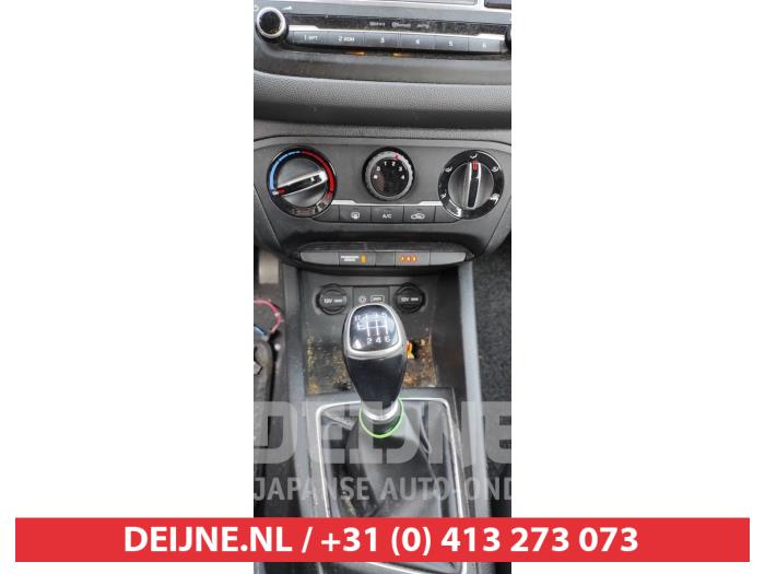 Hyundai I20 Heizung Bedienpaneel O506112