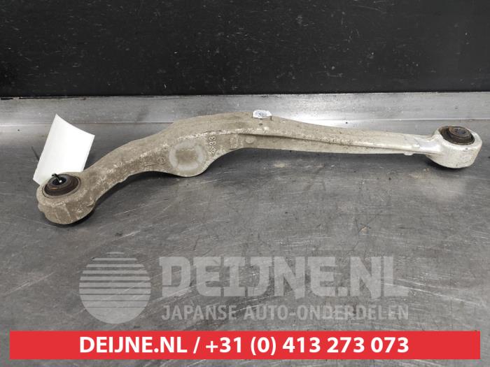 Nissan X-Trail Draagarm links-achter O506125