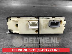 Isuzu D-MAX Multi-functional window switch O506143 photo 2