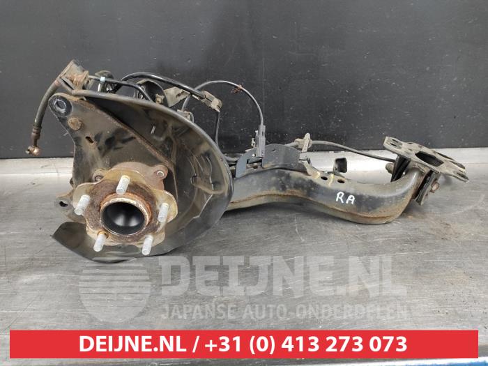 Nissan X-Trail Fusee rechts-achter O506166
