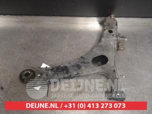 Subaru Legacy Front lower wishbone, right O506200 photo 2