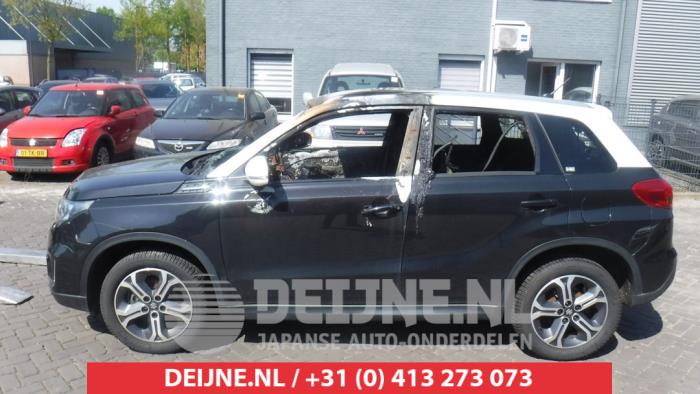 Suzuki Vitara Spatbord Lijst O506250