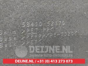 Toyota Yaris Bodenblech Kofferraum O506372 foto 3