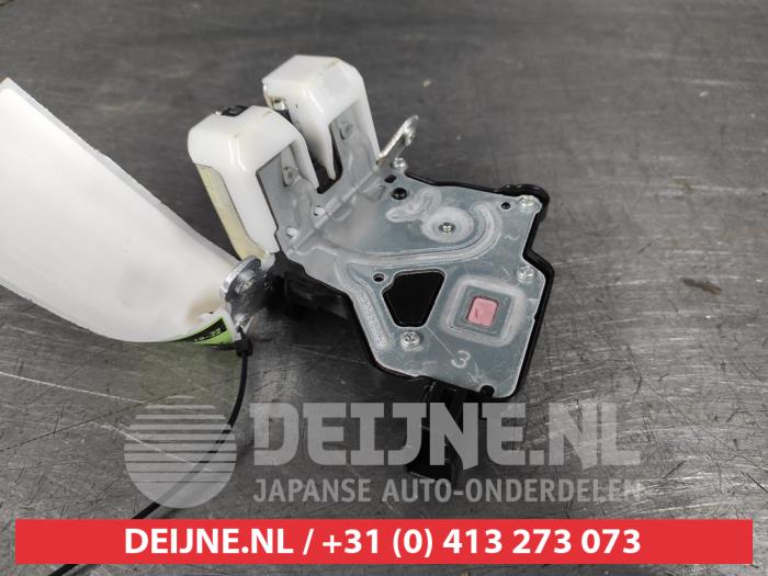 Suzuki Swift Slotmechaniek Achterklep O506408