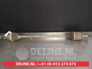 Gebruikte Steekas rechts-achter Honda CR-V (RD5/6/7/8) 2.2 CTDi 16V Prijs € 50,00 Margeregeling aangeboden door V.Deijne Jap.Auto-onderdelen BV