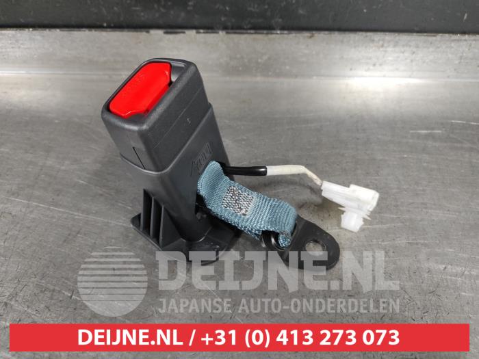 Toyota Yaris Veiligheidsgordel Insteek links-achter O506633