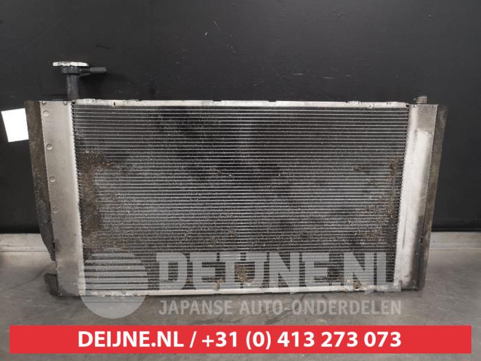 Gebruikte Radiateur Toyota Prius (NHW20) 1.5 16V Prijs € 50,00 Margeregeling aangeboden door V.Deijne Jap.Auto-onderdelen BV