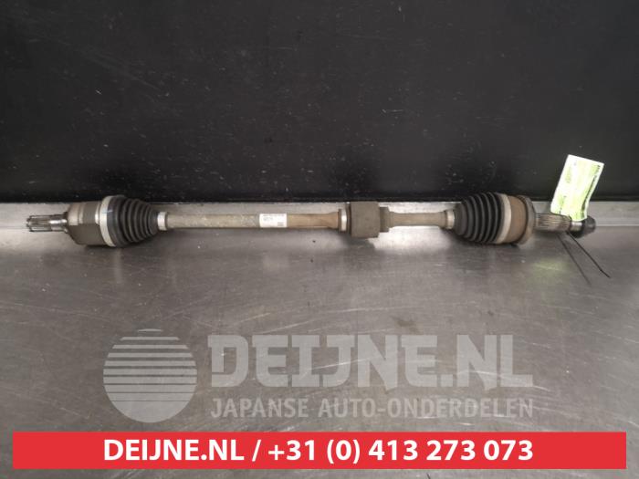 Gebruikte Aandrijfas rechts-voor Kia Picanto (JA) 1.0 12V Prijs € 100,00 Margeregeling aangeboden door V.Deijne Jap.Auto-onderdelen BV