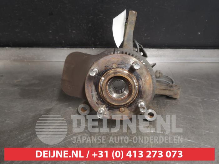Suzuki Swift Fusee rechts-voor O507416
