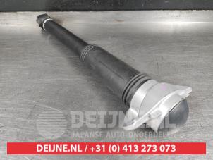 Toyota Yaris Schokdemper links-achter O507444 foto 2