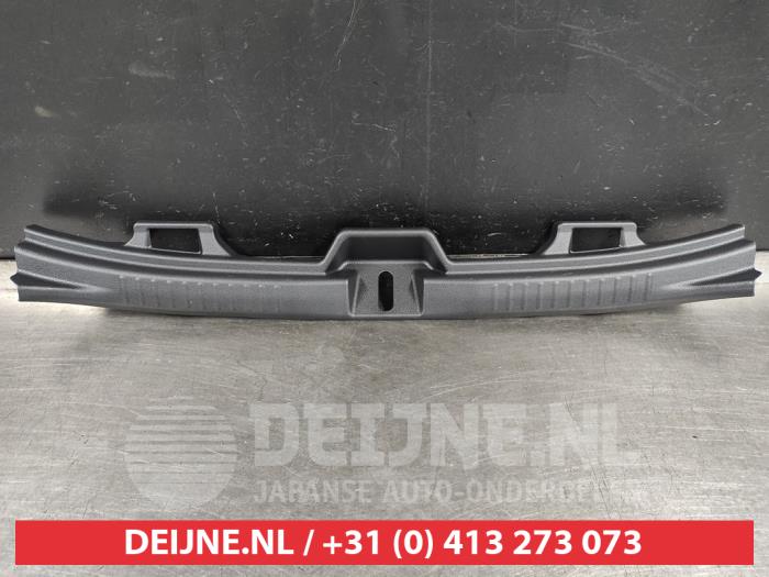 Toyota Yaris Cover strike rear O507483