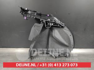 Toyota Yaris Boot lining left O507498 photo 2