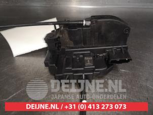 Nissan Micra Rear door lock mechanism 4-door, left O507655 photo 3