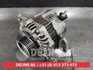 Gebruikte Alternator Mitsubishi Space Star (A0) 1.0 12V Prijs € 35,00 Margeregeling aangeboden door V.Deijne Jap.Auto-onderdelen BV