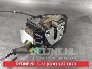 Nissan Navara Türschlossmechanik 4-türig links vorne O507909 foto 2