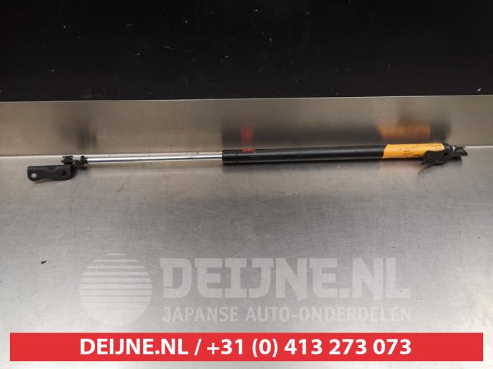 Toyota Previa Gasdemper rechts-achter O295404
