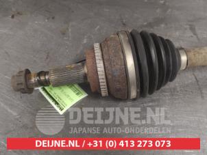 Toyota Avensis Verso Front drive shaft, right O508070 photo 2