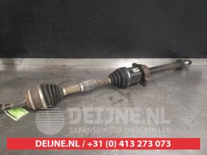 Gebruikte Aandrijfas rechts-voor Toyota Avensis Verso (M20) 2.0 D-4D 16V Prijs € 35,00 Margeregeling aangeboden door V.Deijne Jap.Auto-onderdelen BV