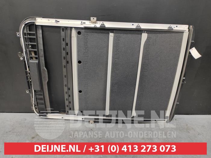 Toyota Verso Sunroof mechanism O508107