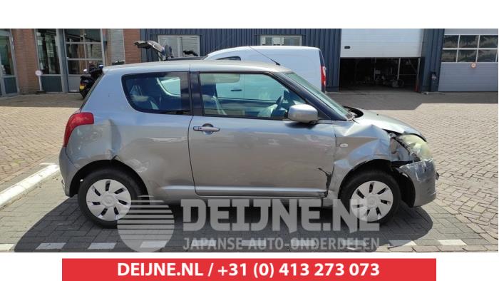 Suzuki Swift Portiergreep 2Deurs rechts O508299